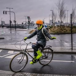 GripGrab Waterproof Housse Pour Casque, Orange -ÉQUIPEMENT DE CYCLISME gripgrab waterproof helmet cover orange hi vis 7