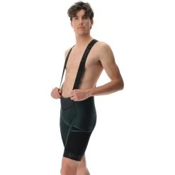 UYN Adventour Cargo Cuissard Vélo Court à Bretelles Homme, Olive/noir 11 UYN Adventour Cargo Cuissard Vélo Court à Bretelles Homme, Olive/noir -ÉQUIPEMENT DE CYCLISME uyn adventour cargo biking bib shorts men pine grove black 5