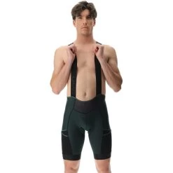 UYN Adventour Cargo Cuissard Vélo Court à Bretelles Homme, Olive/noir 12 UYN Adventour Cargo Cuissard Vélo Court à Bretelles Homme, Olive/noir -ÉQUIPEMENT DE CYCLISME uyn adventour cargo biking bib shorts men pine grove black 6